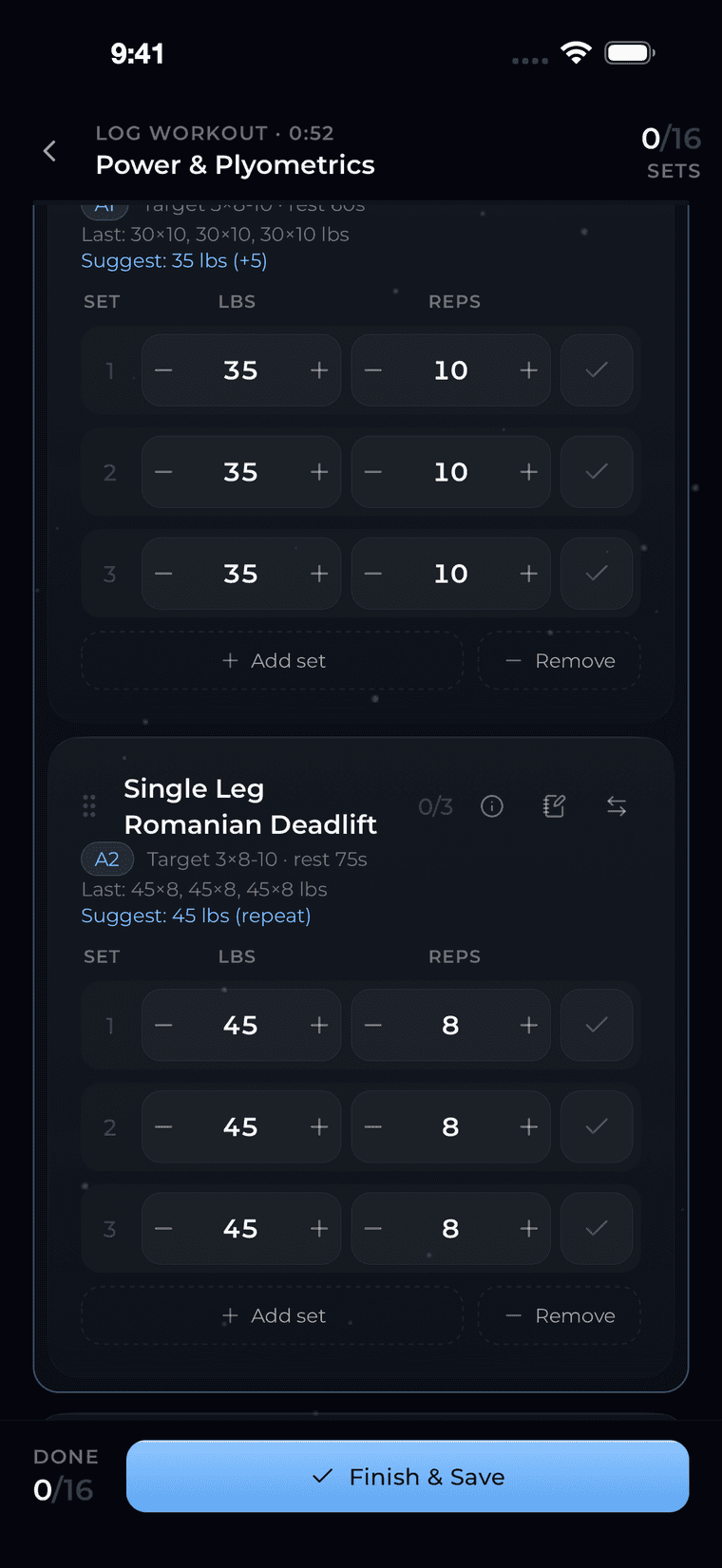A session being logged, with each set carrying its load, its reps and last session’s numbers